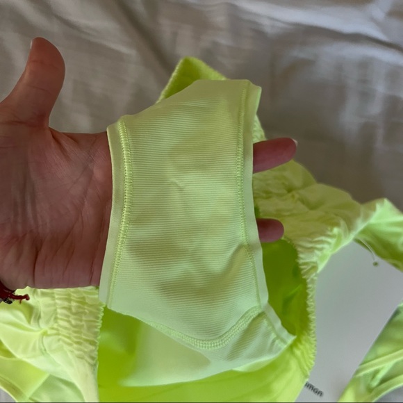 NWT lululemon faded zap hotty hot high rise shorts 2.5” - Picture 5 of 14